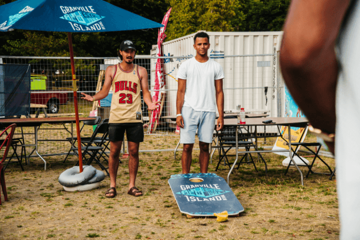 people ready to play target shooting